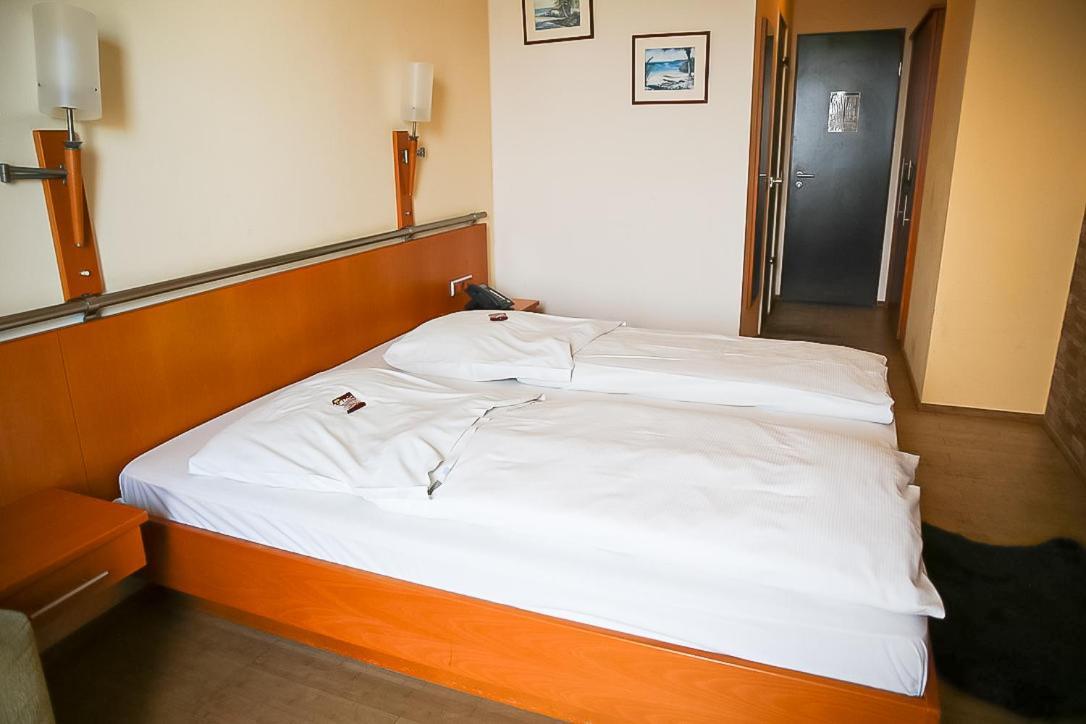 Royal Inn Κολωνία Εξωτερικό φωτογραφία